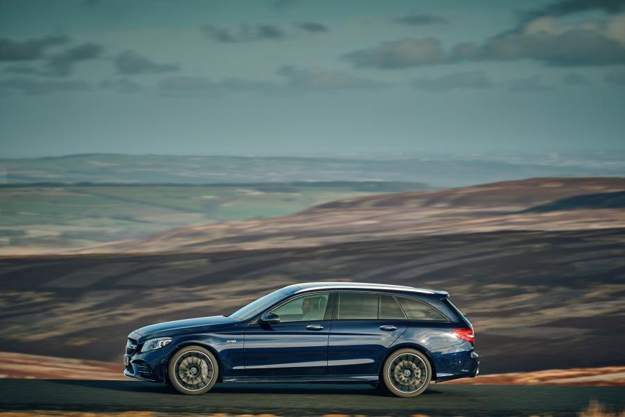  Mercedes-AMG C43 4Matic Estate (S205) 2018 года  (UK) (фото 12 из 40)